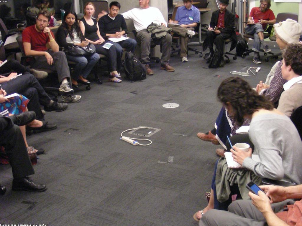 ច្បាប់និងវិធីសាស្ត្រ: ការពិចារណាថ្មីលើការប្រើប្រាស់បច្ចេកវិទ្យា