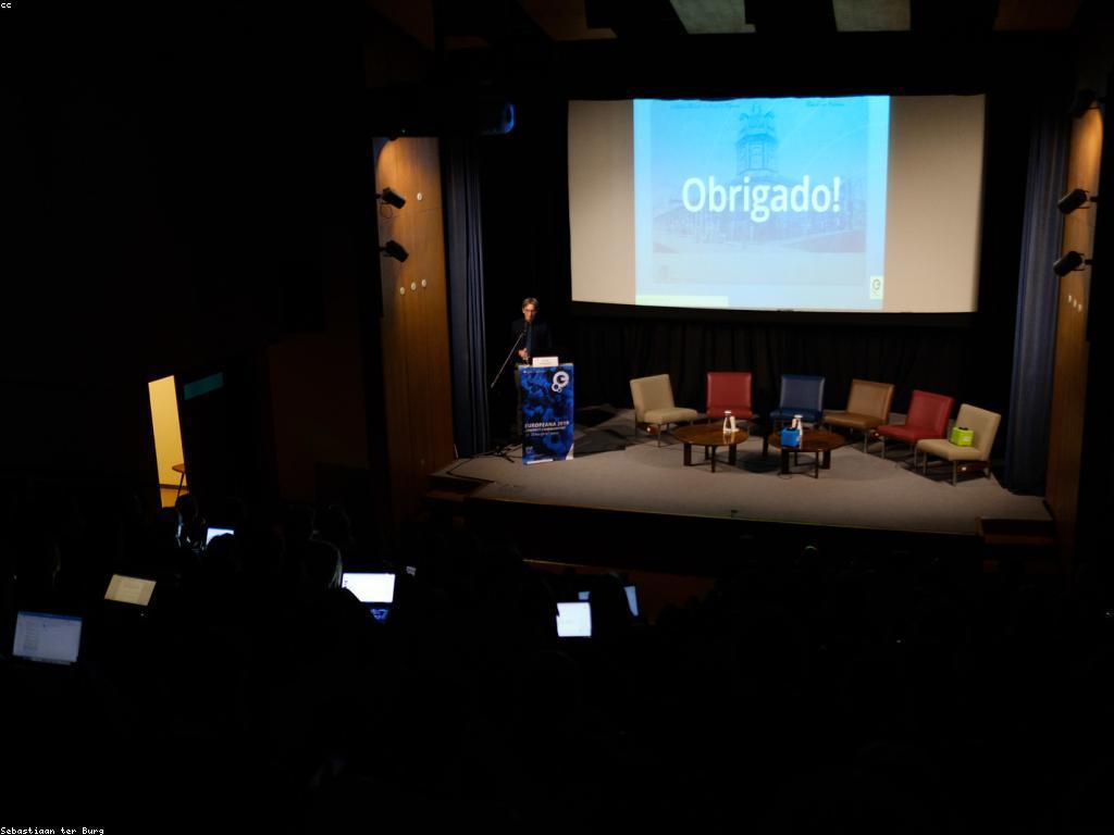 ការបង្កើតសហគមន៍ស្លត: ជំហានដំបូងដើម្បីជោគជ័យ